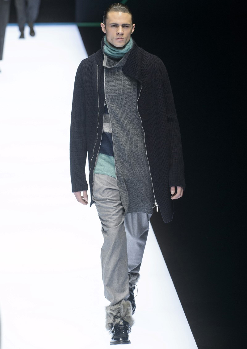 Giorgio Armani Fall Winter 2018-19 Men's Fashion Show 